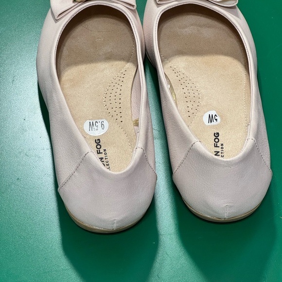 London Fog Women's Blush Flats with Gold Buckle WIDE WIDTH - Picture 2 of 4